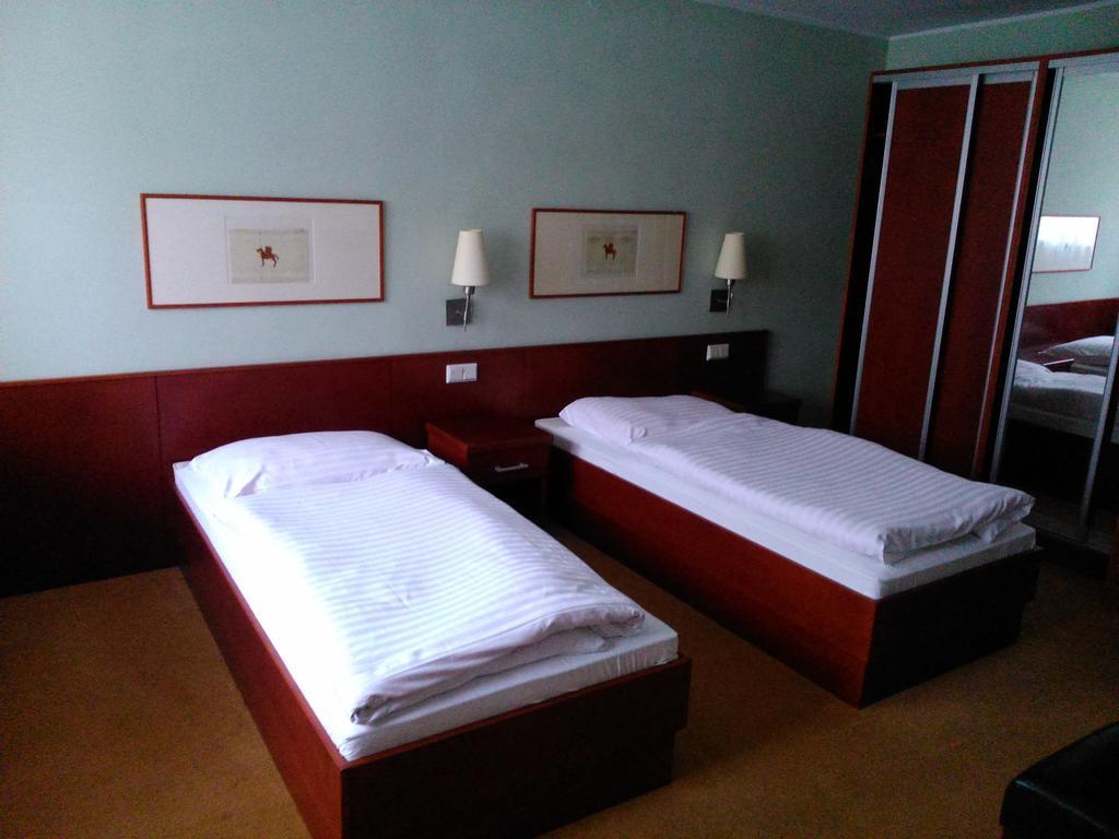 Hostel Refleks Stary Toruń Kamer foto