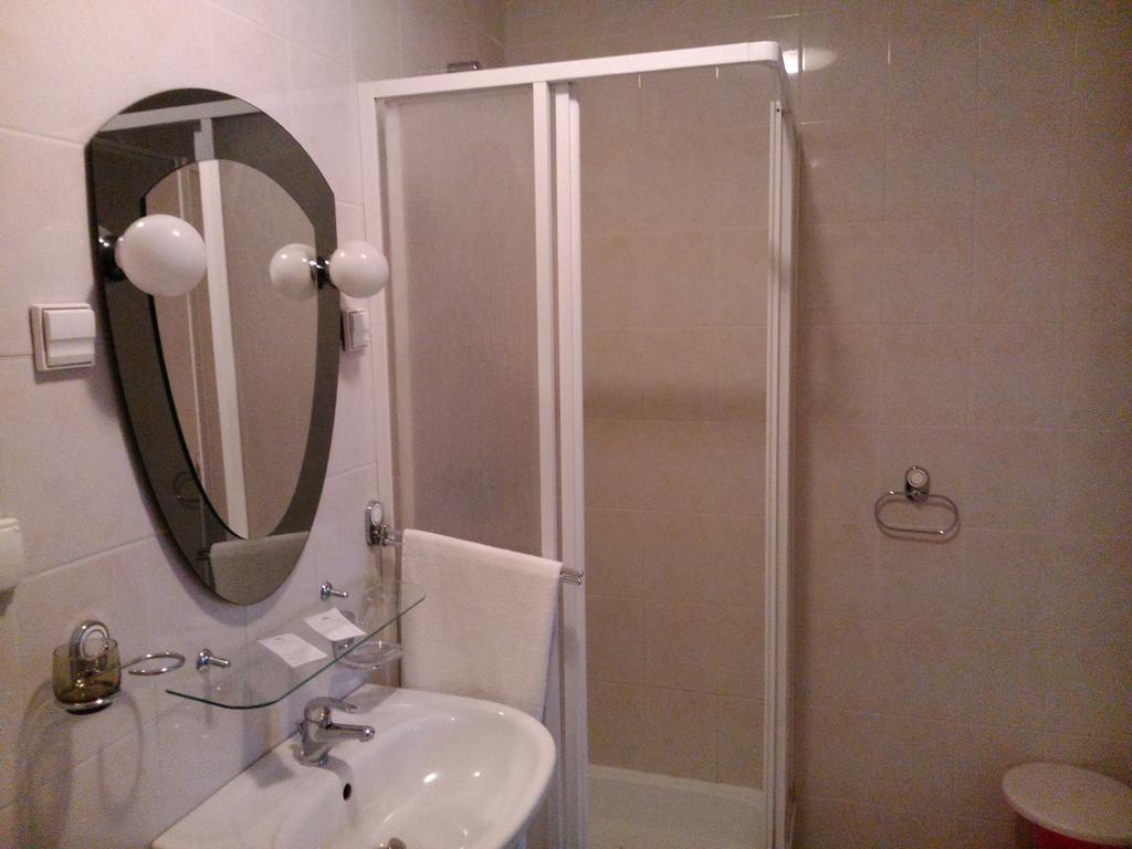 Hostel Refleks Stary Toruń Kamer foto